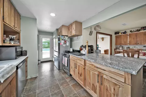 2055 Gold St, Redding, CA 96001 photo 24