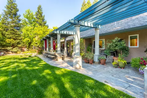 2503 Castlewood Dr, Redding, CA 96002 photo 43