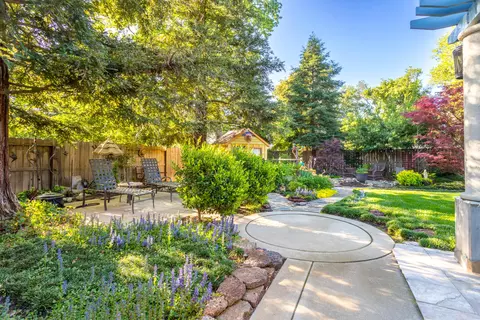 2503 Castlewood Dr, Redding, CA 96002 photo 56