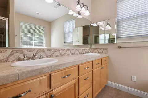 2118 Oshea Way, Redding, CA 96003 photo 35