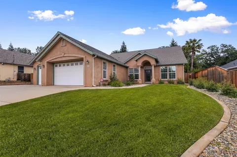2118 Oshea Way, Redding, CA 96003