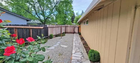1680 Filaree Dr, Redding, CA 96002 photo 28