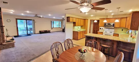 1680 Filaree Dr, Redding, CA 96002 photo 6