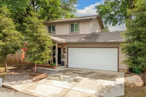 2065 Cappuccino Ct, Shasta Lake, CA 96019