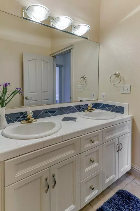 11867 Yosemite Dr, Redding, CA 96003 photo 24
