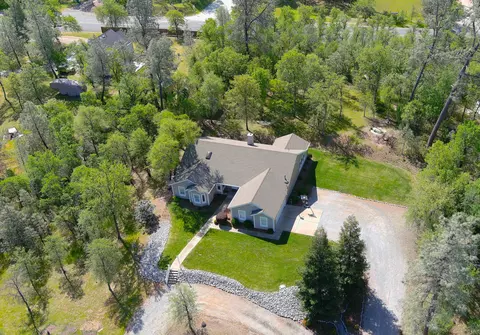11867 Yosemite Dr, Redding, CA 96003 photo 75