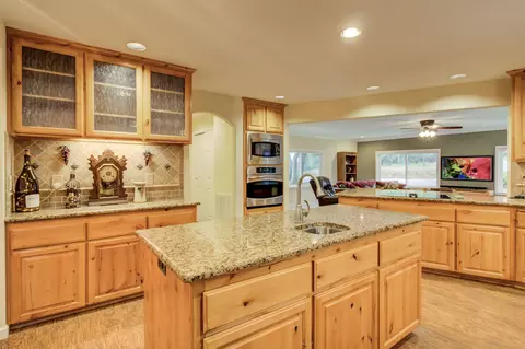 13592 Hanna Way, Redding, CA 96003 photo 11
