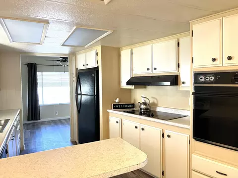385 Lime, Redding, CA 96003 photo 5