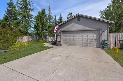 1140 Cobble Creek Ct, Redding, CA 96003 photo 2