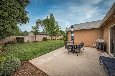 1072 Monterra Ln, Redding, CA 96002 photo 29