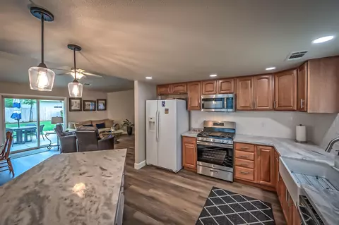 1072 Monterra Ln, Redding, CA 96002 photo 10