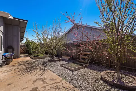 3622 Capricorn Way, Redding, CA 96002 photo 10