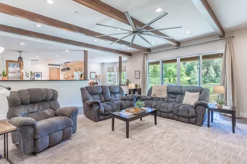 14427 War Admiral Way, Redding, CA 96003 photo 6