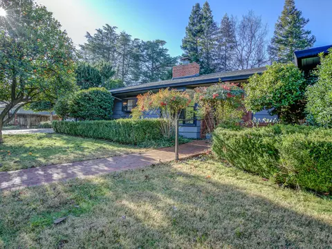 117 Sherman Dr, Red Bluff, CA 96080 photo 4