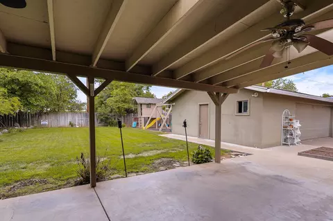 2120 Sycamore Dr, Redding, CA 96001 photo 37