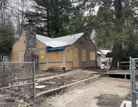 4428 Gleaves Ave, Dunsmuir, CA 96025