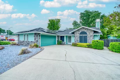 2889 Donner Ct, Redding, CA 96001 photo 2