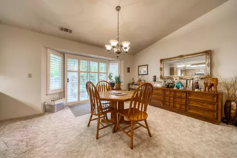 2889 Donner Ct, Redding, CA 96001 photo 9
