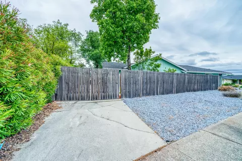 2889 Donner Ct, Redding, CA 96001 photo 30