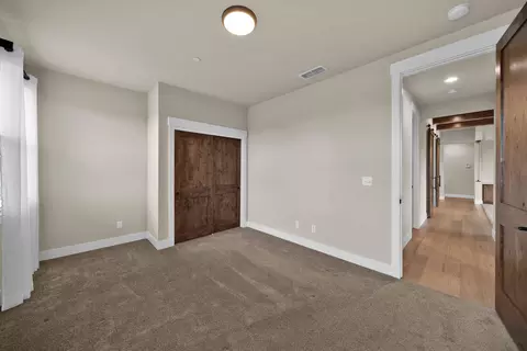 650 Mill Valley Pkwy, Redding, CA 96003 photo 29