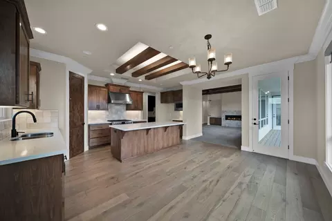 650 Mill Valley Pkwy, Redding, CA 96003 photo 17
