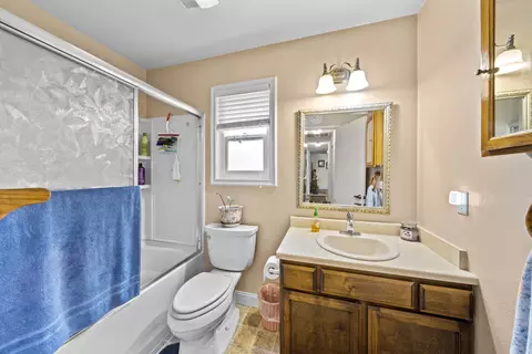 6708 Creekside St, Redding, CA 96001 photo 9