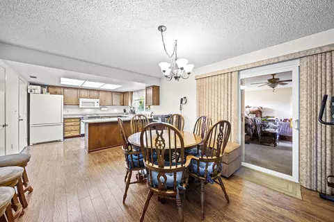 6708 Creekside St, Redding, CA 96001 photo 3