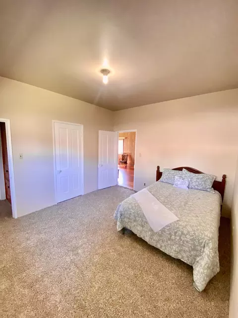 Bedroom - 561 Quincy Ave, Mccloud, CA 96057 photo 5 of 6