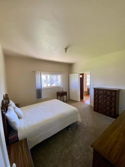 Bedroom - 561 Quincy Ave, Mccloud, CA 96057 photo 4 of 6