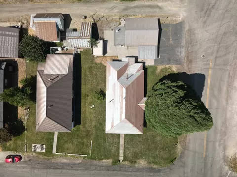 View/Area - 561 Quincy Ave, Mccloud, CA 96057 photo 4 of 5