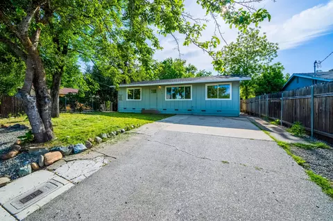 3520 Court St, Redding, CA 96001