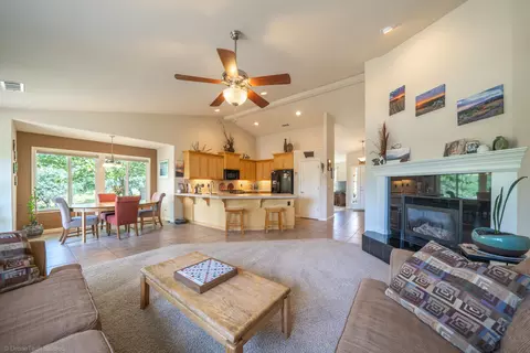 16671 Power Line Rd, Redding, CA 96001 photo 3