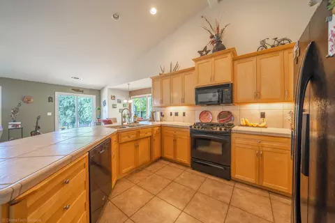16671 Power Line Rd, Redding, CA 96001 photo 15