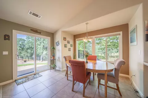 16671 Power Line Rd, Redding, CA 96001 photo 11