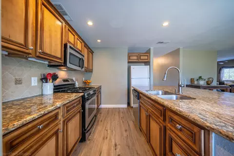 761 Shamrock St, Redding, CA 96003 photo 8