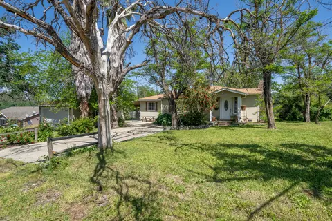 761 Shamrock St, Redding, CA 96003