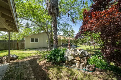 761 Shamrock St, Redding, CA 96003 photo 25