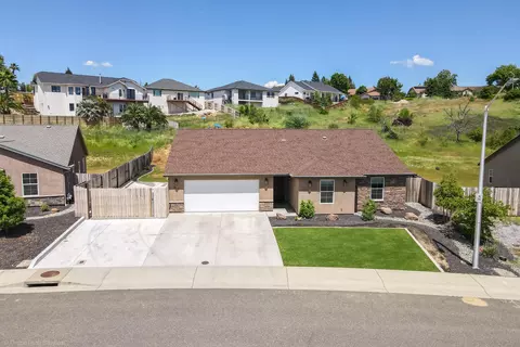 3542 Americana Way, Redding, CA 96003