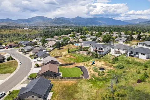 3542 Americana Way, Redding, CA 96003 photo 42