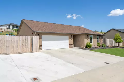 3542 Americana Way, Redding, CA 96003 photo 3