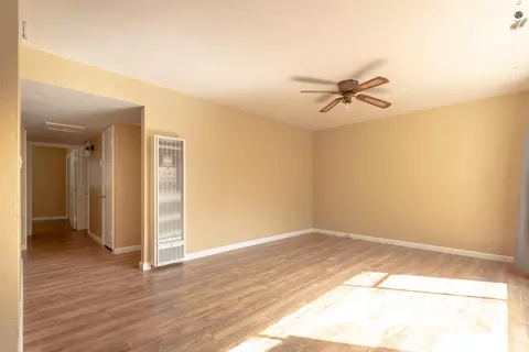 7051 White Oak Dr, Anderson, CA 96007 photo 3