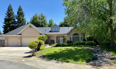 4645 St Charles Dr, Redding, CA 96002