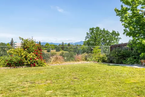 3079 Seminole Dr, Redding, CA 96001 photo 19