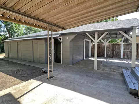 810 Locust St, Redding, CA 96001 photo 11