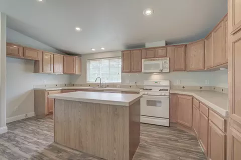 5150 Pine St, Anderson, CA 96007 photo 8