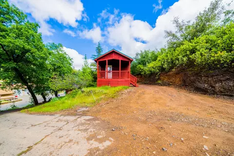 14671 Ravine Rd, Redding, CA 96003
