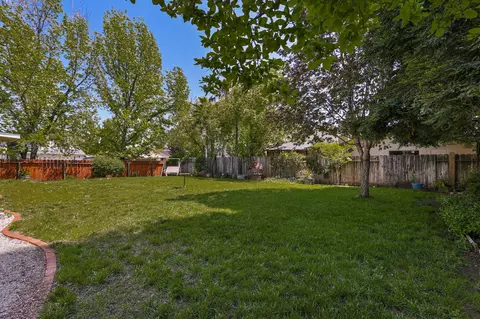 2193 Cadjew St, Redding, CA 96003 photo 35