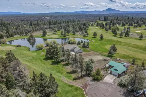 42925 Blue Lakes Ct, Fall River Mills, CA 96028