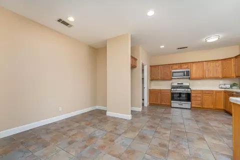 600 Villa Dr, Red Bluff, CA 96080 photo 9