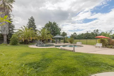 7320 Robles Dr, Redding, CA 96002 photo 34